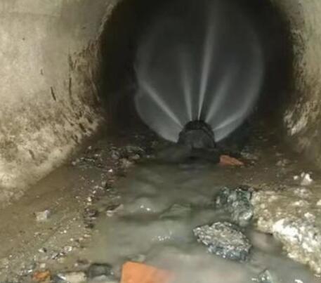 那坡市政管道清淤