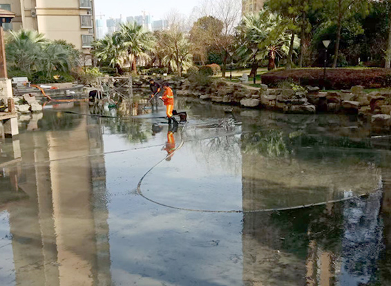 那坡景观池淤泥清理